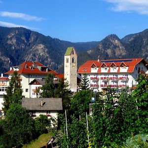 Gasthaus Zum Weissen Kreuz